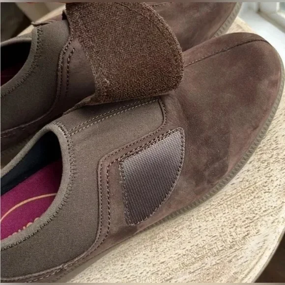 Munro Brown Suede Women’s Shoes size 10 - Picture 3 of 7